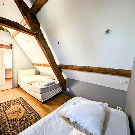 La Cour Des Miracles Prázdninový dům
